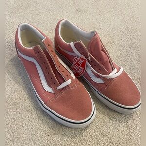 NWT Women’s Vans Shoes-Size 8